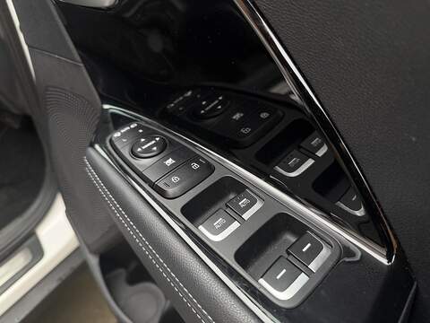 Kia Niro 1.6h GDi 3 SUV 5dr Petrol Hybrid DCT Euro 6 (s/s) (139 bhp) - U468