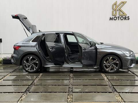 Audi A3 1.5 TFSI 35 S line Sportback 5dr Petrol S Tronic Euro 6 (s/s) (150 ps) - U471