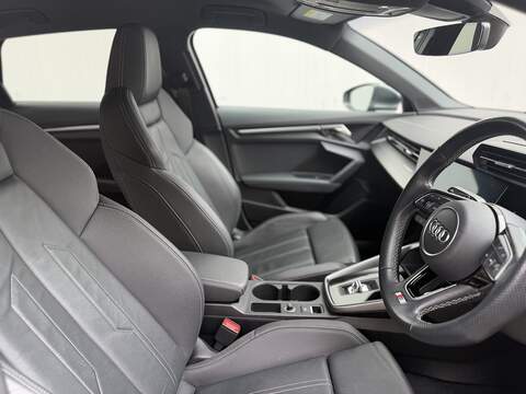 Audi A3 1.5 TFSI 35 S line Sportback 5dr Petrol S Tronic Euro 6 (s/s) (150 ps) - U471