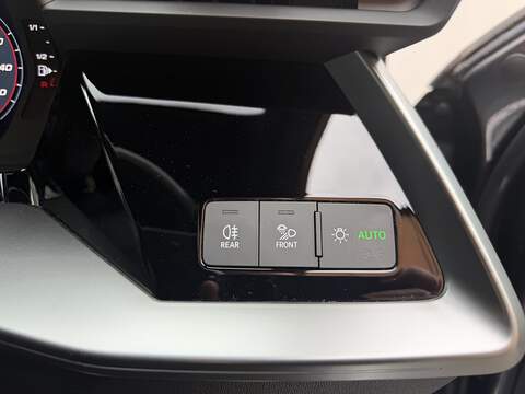 Audi A3 1.5 TFSI 35 S line Sportback 5dr Petrol S Tronic Euro 6 (s/s) (150 ps) - U471