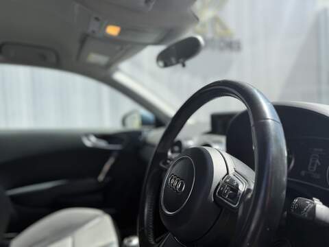 Audi A1 1.0 TFSI Sport Hatchback 3dr Petrol Manual Euro 6 (s/s) (95 ps) - U472