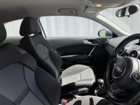 Audi A1 1.0 TFSI Sport Hatchback 3dr Petrol Manual Euro 6 (s/s) (95 ps) - U472