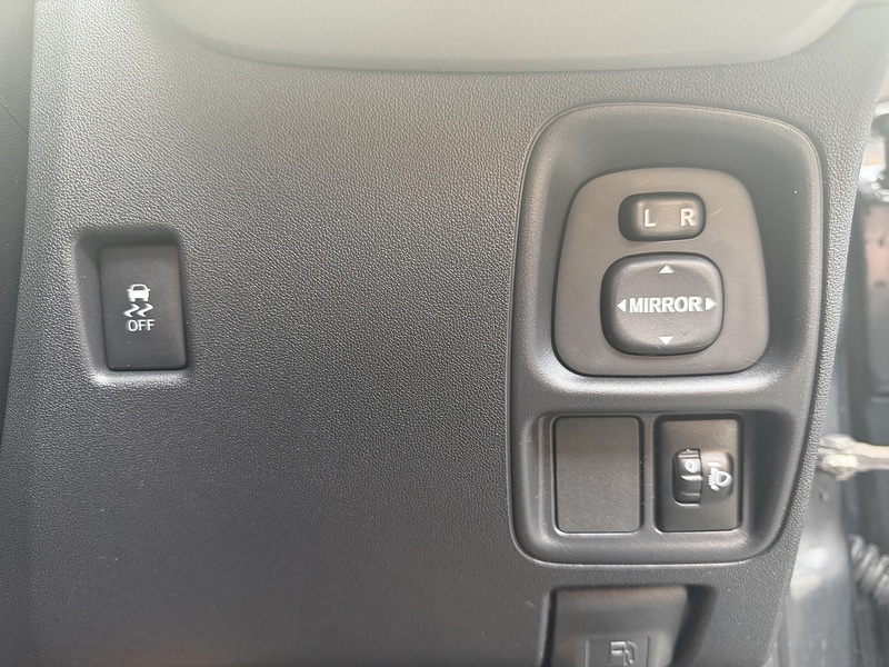 Toyota AYGO 1.0 VVT-i x-play Hatchback 5dr Petrol Manual Euro 6 (71 ps) - U474