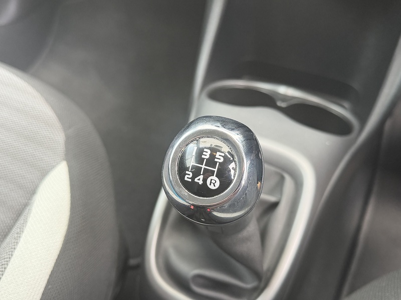 Toyota AYGO 1.0 VVT-i x-play Hatchback 5dr Petrol Manual Euro 6 (71 ps) - U474