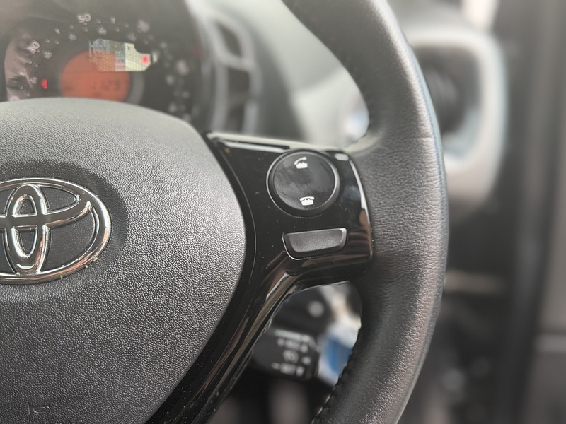 Toyota AYGO 1.0 VVT-i x-play Hatchback 5dr Petrol Manual Euro 6 (71 ps) - U474