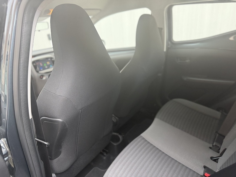 Toyota AYGO 1.0 VVT-i x-play Hatchback 5dr Petrol Manual Euro 6 (71 ps) - U474