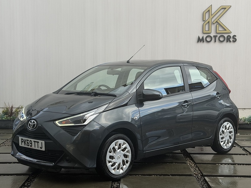 Toyota AYGO 1.0 VVT-i x-play Hatchback 5dr Petrol Manual Euro 6 (71 ps) - U474