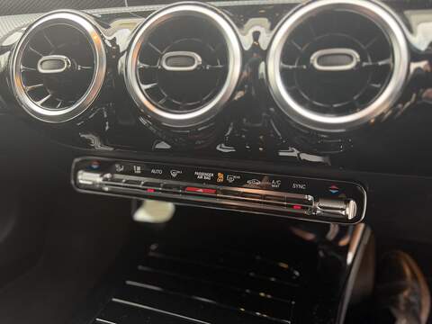 Mercedes-Benz A Class A180d Sport - U479