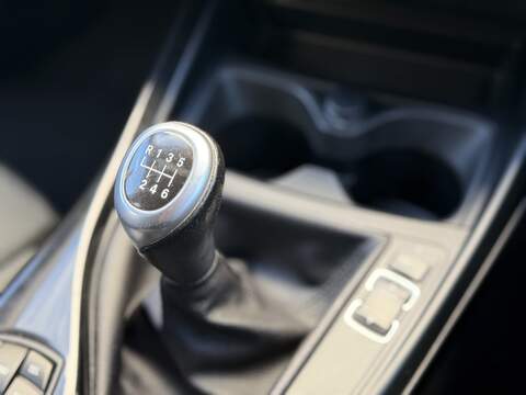 BMW 1 Series 1.5 118i Sport Hatchback 5dr Petrol Manual Euro 6 (s/s) (136 ps) - U483