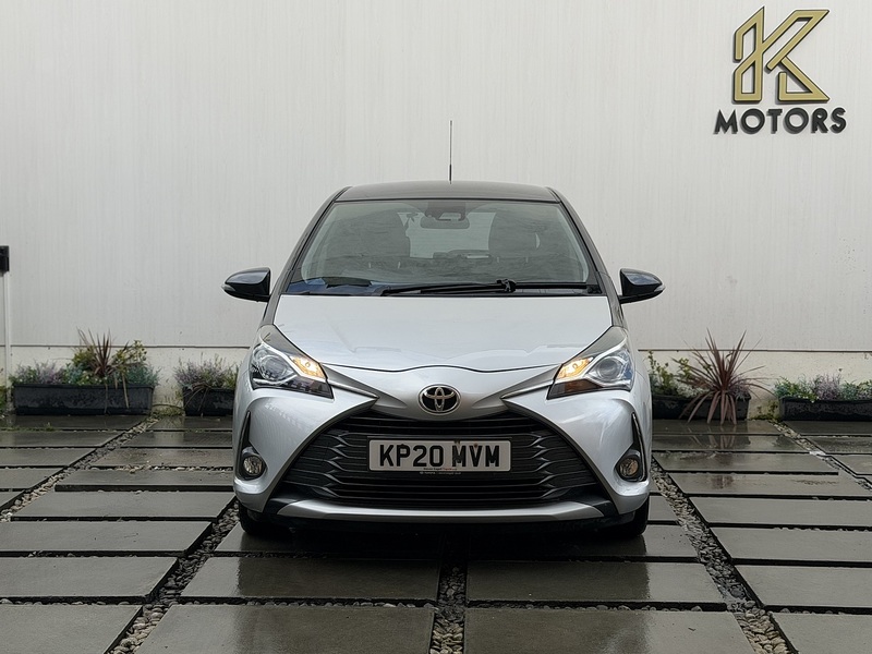 Toyota Yaris 1.5 VVT-i Y20 Bi-tone Hatchback 5dr Petrol Manual Euro 6 (111 ps) - U485