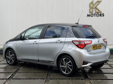 Toyota Yaris 1.5 VVT-i Y20 Bi-tone Hatchback 5dr Petrol Manual Euro 6 (111 ps) - U485
