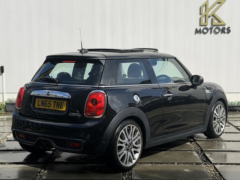 MINI Hatch 2.0 Cooper S Hatchback 3dr Petrol Auto Euro 6 (s/s) (192 ps) - U494