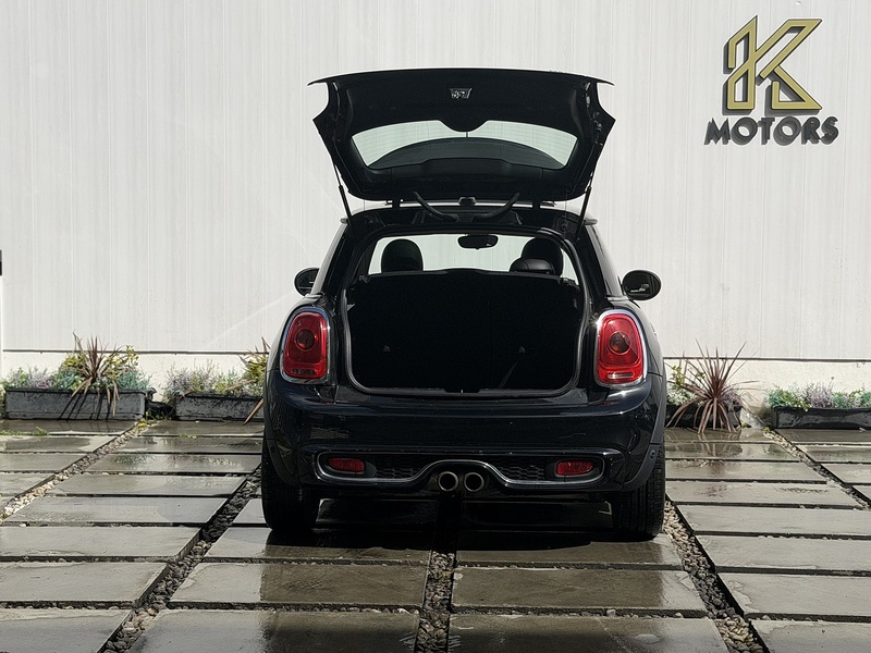 MINI Hatch 2.0 Cooper S Hatchback 3dr Petrol Auto Euro 6 (s/s) (192 ps) - U494
