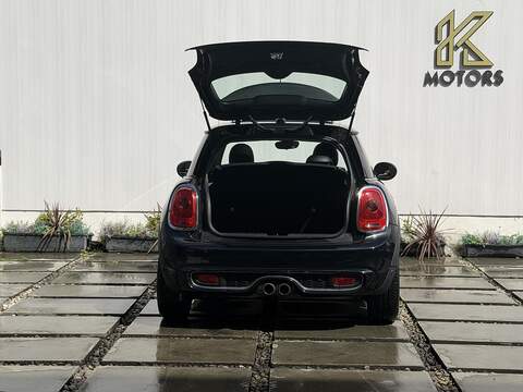 MINI Hatch 2.0 Cooper S Hatchback 3dr Petrol Auto Euro 6 (s/s) (192 ps) - U494