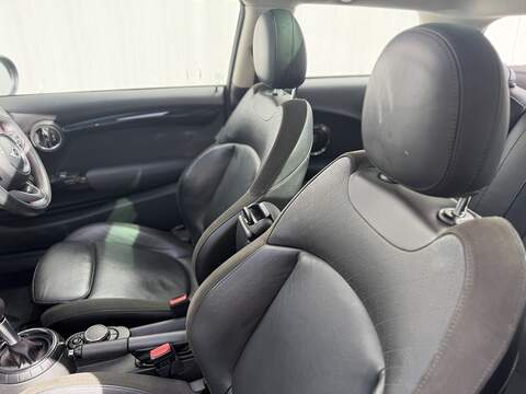 MINI Hatch 2.0 Cooper S Hatchback 3dr Petrol Auto Euro 6 (s/s) (192 ps) - U494
