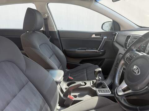 Kia Sportage 1.6 GDi 1 SUV 5dr Petrol Manual Euro 6 (s/s) (130 bhp) - U499