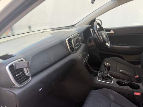 Kia Sportage 1.6 GDi 1 SUV 5dr Petrol Manual Euro 6 (s/s) (130 bhp) - U499