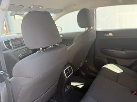 Kia Sportage 1.6 GDi 1 SUV 5dr Petrol Manual Euro 6 (s/s) (130 bhp) - U499