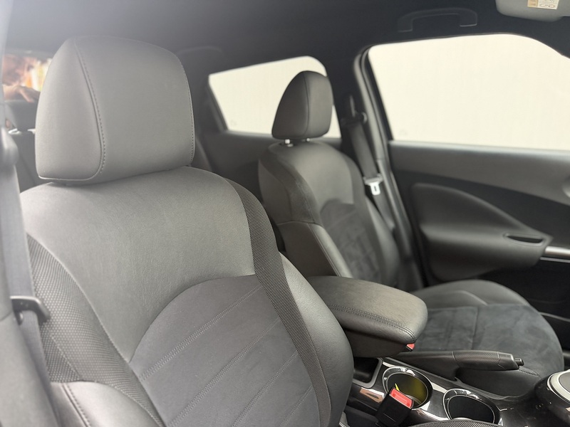 Nissan Juke 1.6 N-Connecta SUV 5dr Petrol XTRON Euro 6 (117 ps) - U509