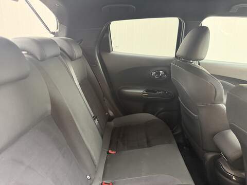 Nissan Juke 1.6 N-Connecta SUV 5dr Petrol XTRON Euro 6 (117 ps) - U509