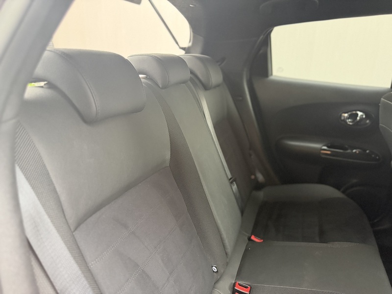 Nissan Juke 1.6 N-Connecta SUV 5dr Petrol XTRON Euro 6 (117 ps) - U509