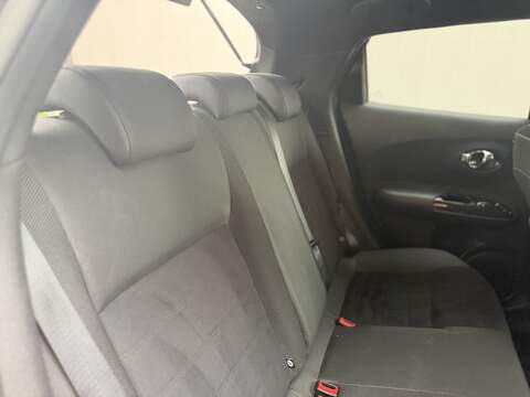Nissan Juke 1.6 N-Connecta SUV 5dr Petrol XTRON Euro 6 (117 ps) - U509