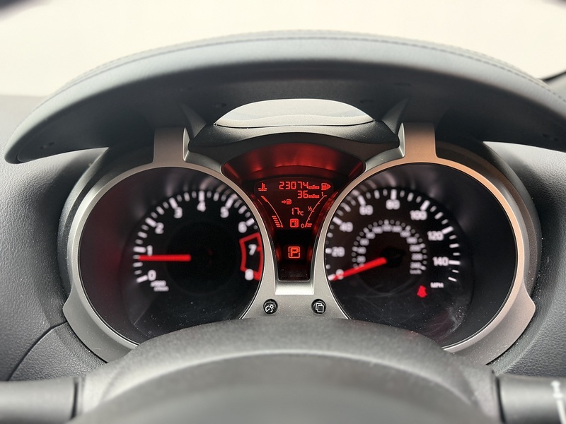 Nissan Juke 1.6 N-Connecta SUV 5dr Petrol XTRON Euro 6 (117 ps) - U509