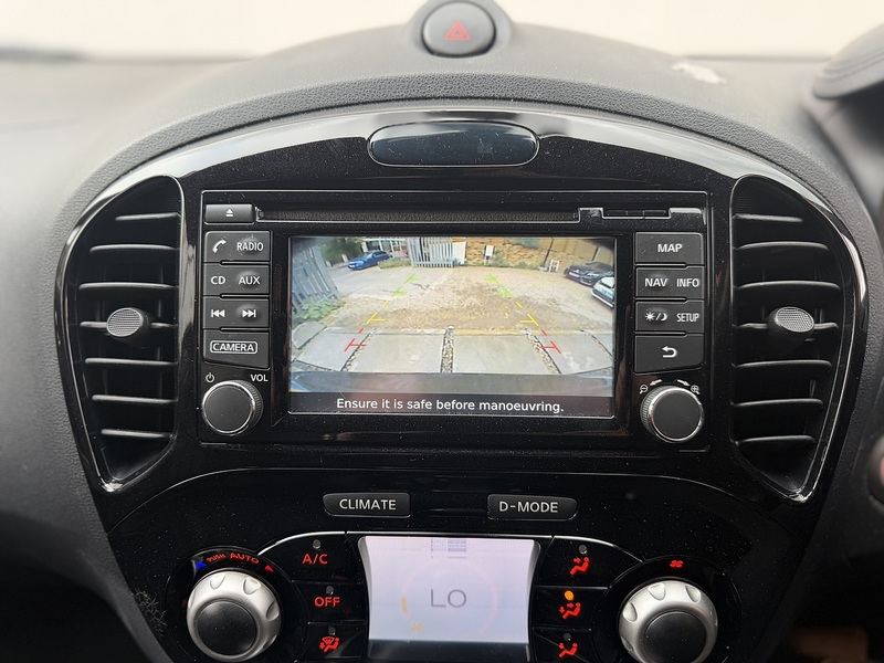 Nissan Juke 1.6 N-Connecta SUV 5dr Petrol XTRON Euro 6 (117 ps) - U509