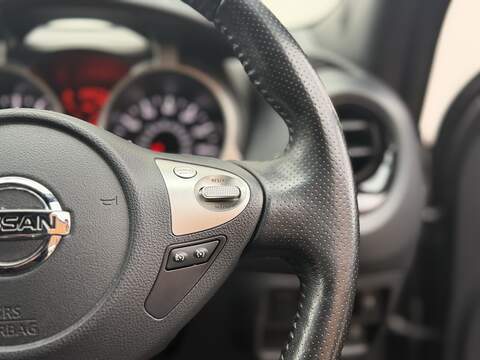 Nissan Juke 1.6 N-Connecta SUV 5dr Petrol XTRON Euro 6 (117 ps) - U509