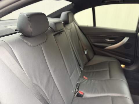 BMW 3 Series 2.0 320d M Sport Saloon 4dr Diesel Auto Euro 6 (s/s) (190 ps) - U510