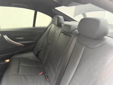 BMW 3 Series 2.0 320d M Sport Saloon 4dr Diesel Auto Euro 6 (s/s) (190 ps) - U510