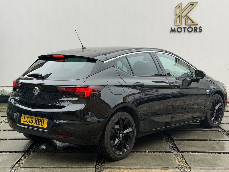 Vauxhall Astra i Turbo SRi - U512