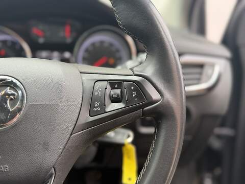 Vauxhall Astra i Turbo SRi - U512