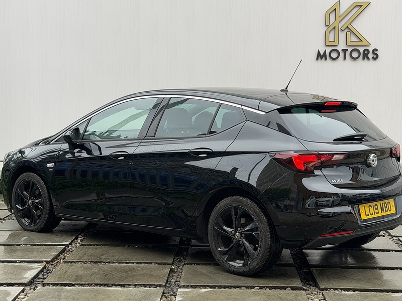 Vauxhall Astra i Turbo SRi - U512