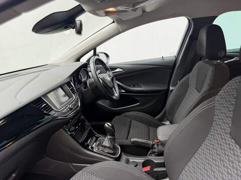 Vauxhall Astra i Turbo SRi - U512