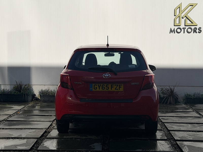 Toyota Yaris 1.33 Dual VVT-i Icon Hatchback 5dr Petrol Manual Euro 5 Euro 5 (99 ps) - U517