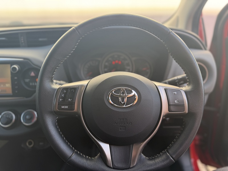 Toyota Yaris 1.33 Dual VVT-i Icon Hatchback 5dr Petrol Manual Euro 5 Euro 5 (99 ps) - U517