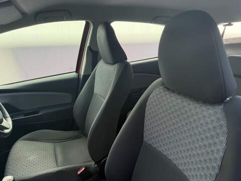 Toyota Yaris 1.33 Dual VVT-i Icon Hatchback 5dr Petrol Manual Euro 5 Euro 5 (99 ps) - U517