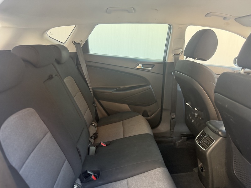 Hyundai TUCSON 1.6 GDi SE Nav SUV 5dr Petrol Manual Euro 6 (s/s) (132 ps) - U528