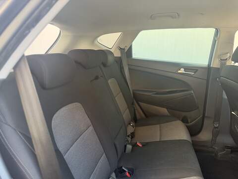 Hyundai TUCSON 1.6 GDi SE Nav SUV 5dr Petrol Manual Euro 6 (s/s) (132 ps) - U528
