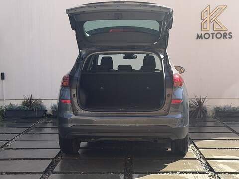 Hyundai TUCSON 1.6 GDi SE Nav SUV 5dr Petrol Manual Euro 6 (s/s) (132 ps) - U528