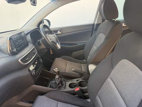 Hyundai TUCSON 1.6 GDi SE Nav SUV 5dr Petrol Manual Euro 6 (s/s) (132 ps) - U528