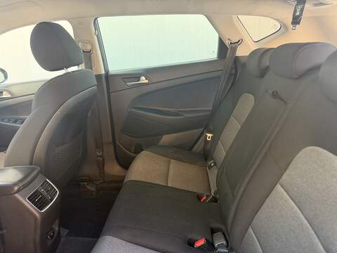 Hyundai TUCSON 1.6 GDi SE Nav SUV 5dr Petrol Manual Euro 6 (s/s) (132 ps) - U528