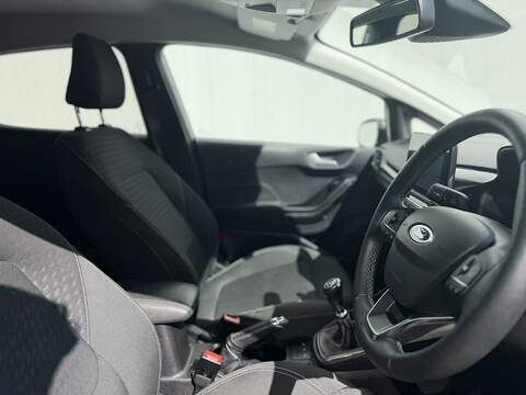 Ford Fiesta 1.0T EcoBoost GPF Titanium Hatchback 5dr Petrol Manual Euro 6 (s/s) (100 ps) - U532