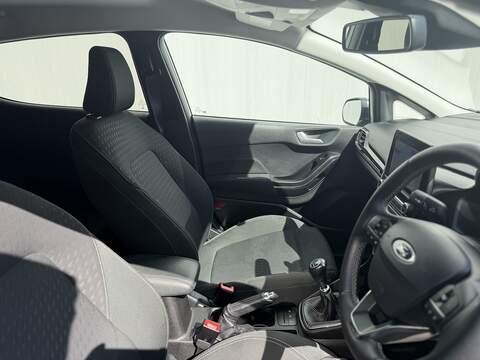 Ford Fiesta 1.0T EcoBoost GPF Titanium Hatchback 5dr Petrol Manual Euro 6 (s/s) (100 ps) - U532
