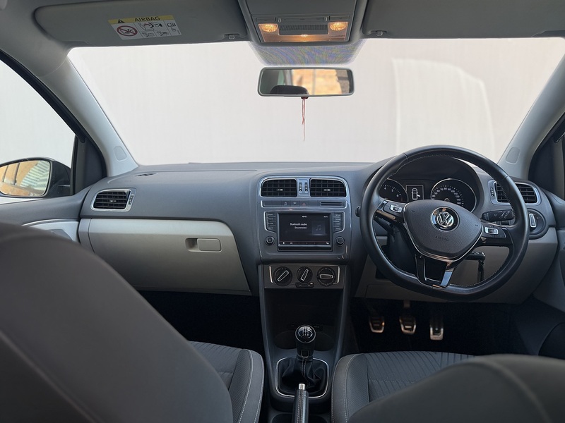 Volkswagen Polo 1.0 BlueMotion Tech SE Design Hatchback 5dr Petrol Manual Euro 6 (s/s) (60 ps) - U539