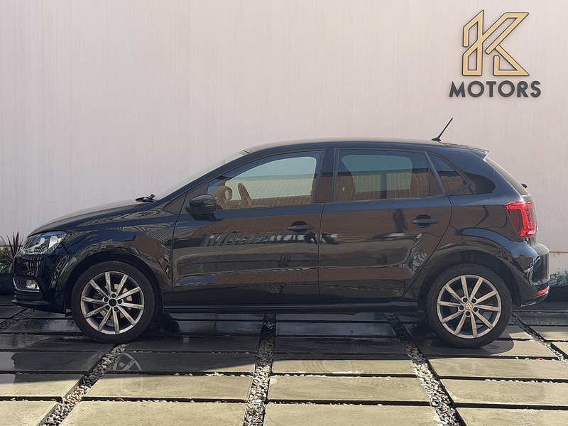 Volkswagen Polo 1.0 BlueMotion Tech SE Design Hatchback 5dr Petrol Manual Euro 6 (s/s) (60 ps) - U539