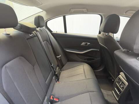 BMW 3 Series 2.0 320i SE Saloon 4dr Petrol Auto Euro 6 (s/s) (184 ps) - U541