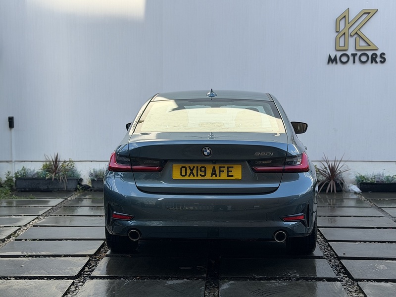 BMW 3 Series 2.0 320i SE Saloon 4dr Petrol Auto Euro 6 (s/s) (184 ps) - U541