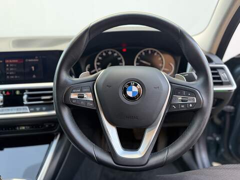 BMW 3 Series 2.0 320i SE Saloon 4dr Petrol Auto Euro 6 (s/s) (184 ps) - U541
